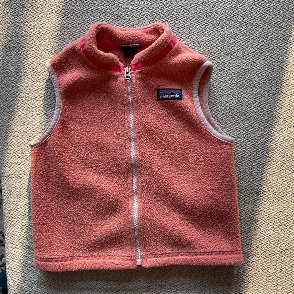 Patagonia Synchilla Vest 2T.  Pink.